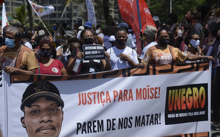 Justiça condena a 18 anos de prisão 3º acusado da morte de congolês