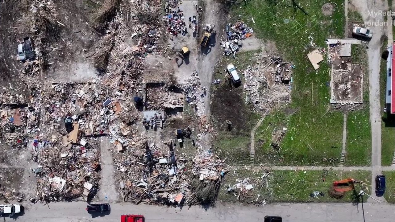 Tornado mata ao menos cinco pessoas no interior dos EUA; vídeos 