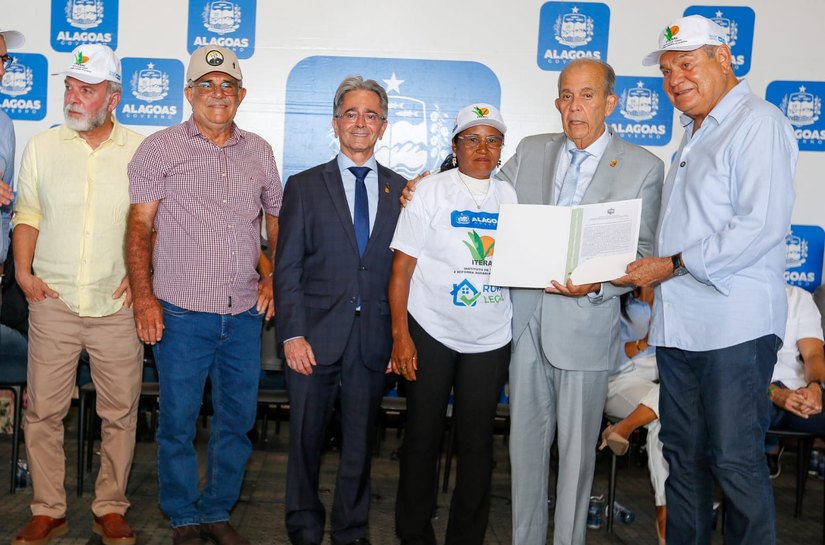 Celyrio Adamastor prestigia entrega de 318 títulos de prioridade em Igaci