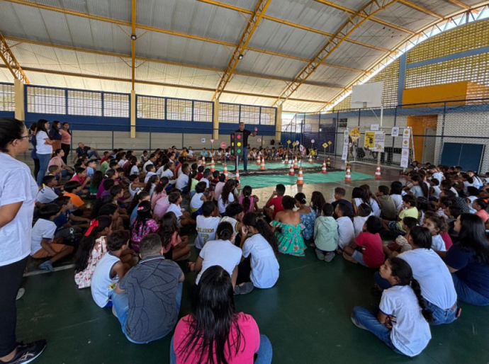 Semed de Campo Alegre promove palestra educativa sobre trânsito para alunos da rede municipal