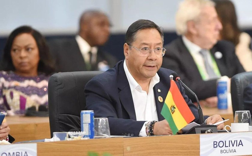 Arce condena presença militar dos EUA no Caribe e defende Maduro