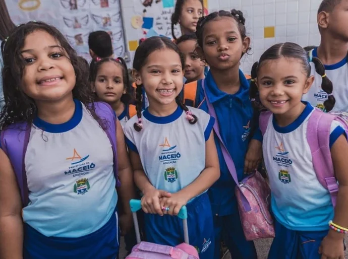 Prefeitura de Maceió abre pré-matrícula com oferta de 6,5 mil novas vagas em Gigantinhos e escolas de todos os bairros