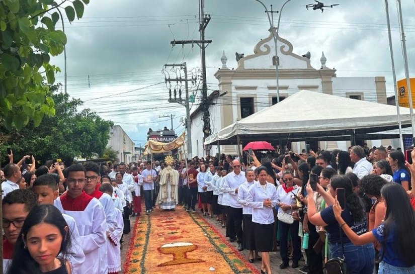 Comunidade Católica de Campo Alegre celebrou mais uma edição da Missa e Procissão do Dia de Corpus Christi