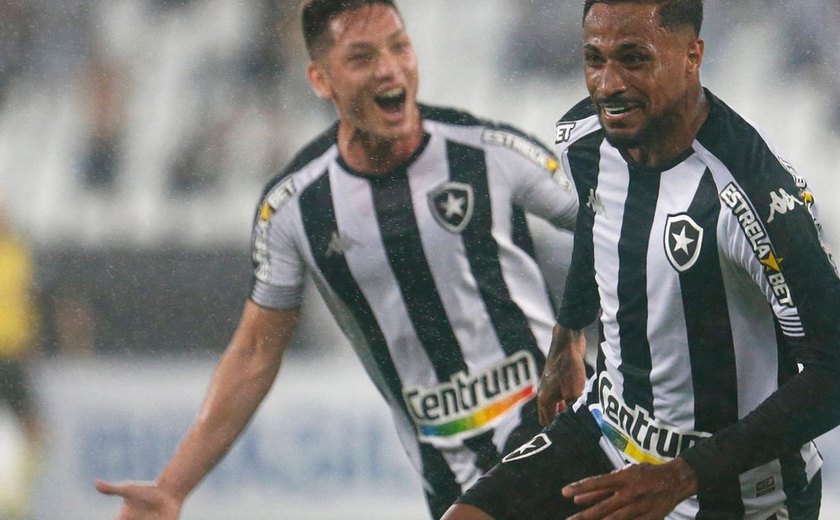 Botafogo bate Confiança, se mantém em segundo e fica próximo do retorno à elite