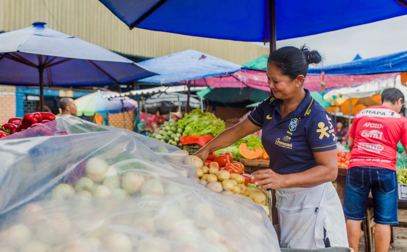 Mercados e feiras funcionam em horário normalmente neste feriado