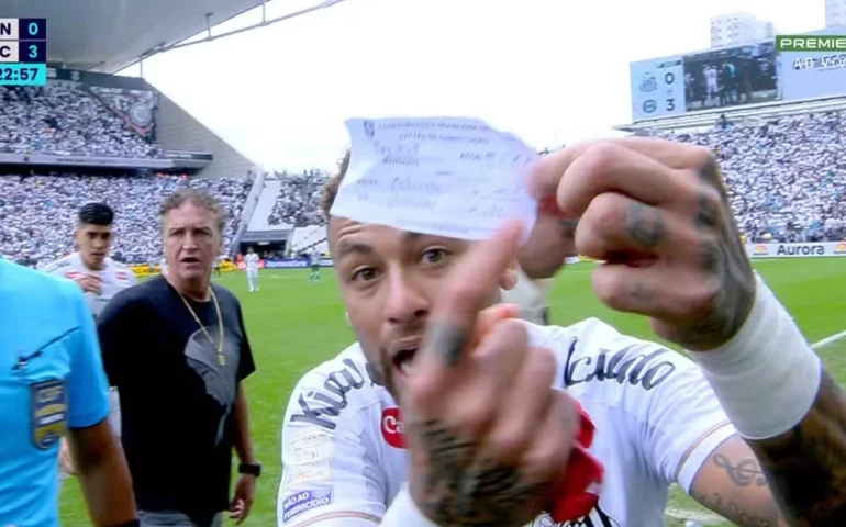 Santos tenta anular partida contra o Coritiba no STJD; especialista vê cenário pouco provável para anulação