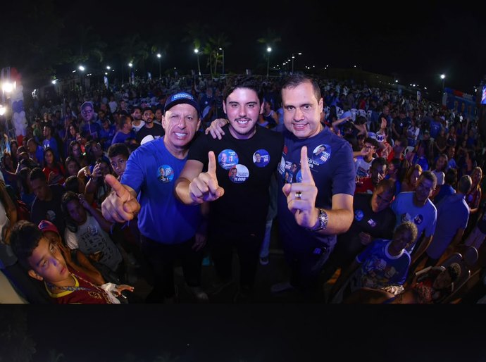 Teotônio Vilela reafirma apoio a Fernando Pereira, Álvaro Lira, Arthur Lira e Renan Filho, em encontro na casa do prefeito Peu