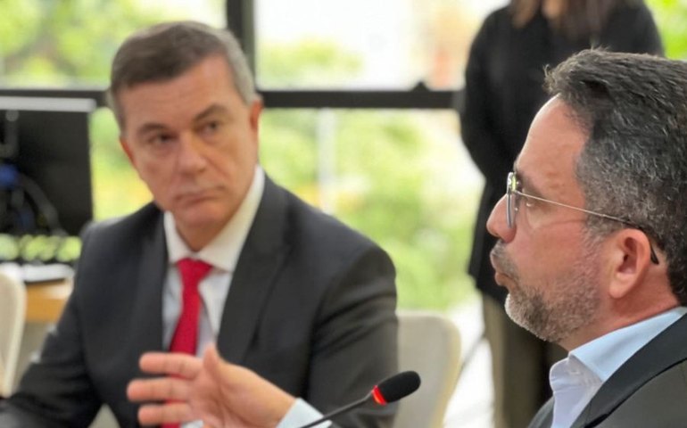 Ronaldo Medeiros intermedia diálogo entre sindicatos e governador