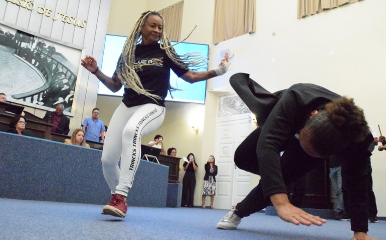 Inclusão através da Capoeira é tema de debate em sessão especial