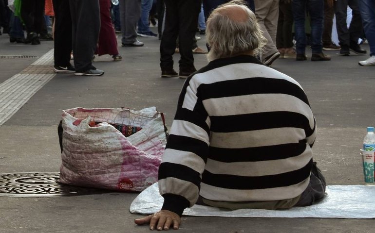 SP: Prefeitura adia contratação de hotéis para abrigar idosos em situação de rua