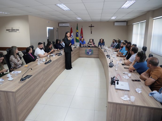 MPAL reúne órgãos públicos e privados para discutir atendimento adequado à comunidade surda