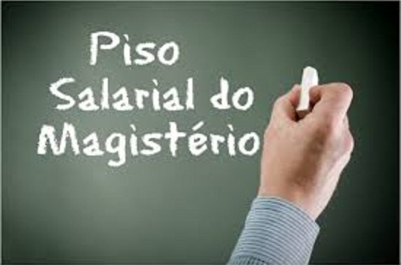 Gestores relatam dificuldades para pagar piso salarial do magistério