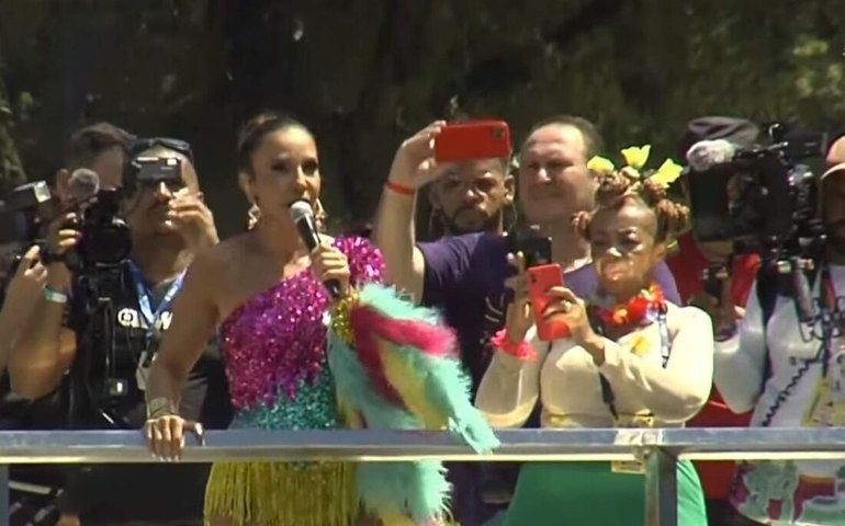 'Desistir não existe no meu dicionário', diz Ivete Sangalo após falar em despedida em Salvador
