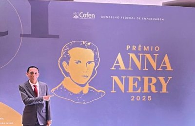 Professor do Cesmac recebe a mais alta honraria da Enfermagem brasileira