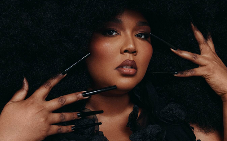 Lizzo promove seu aguardado álbum “SPECIAL”