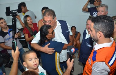 Prefeito George Clemente recebe governador Paulo Dantas e visitam vítimas das fortes chuvas 