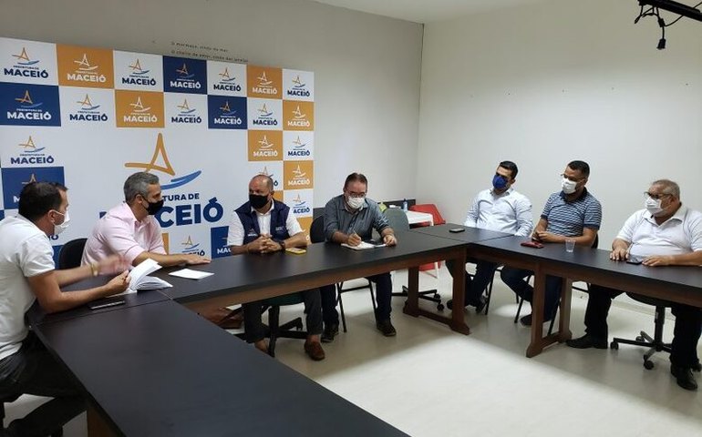 Secretarias vão traçar ação conjunta para minimizar danos do período chuvoso no Mercado da Produção