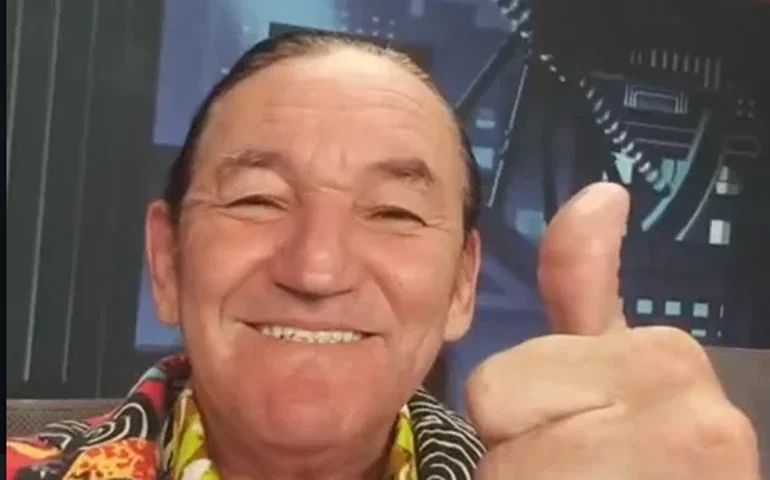 Marquito respira sem aparelhos, mas segue em estado grave após acidente de moto