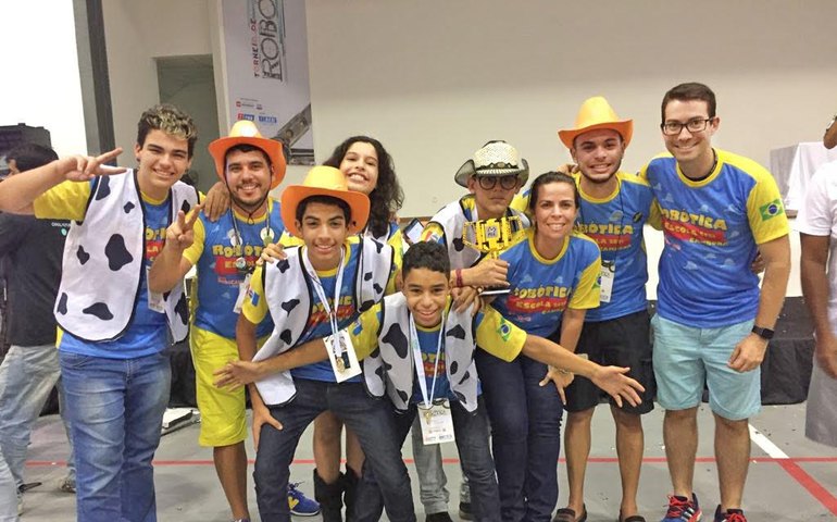 Escolas Sesi/Senai de Alagoas ganham 1º e 2º lugar em torneio de robótica