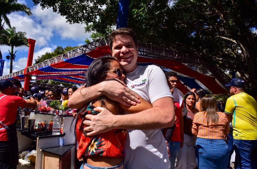 Pesquisa aponta Davi Davino Filho entre os que mais crescem na disputa pelo Senado em Alagoas