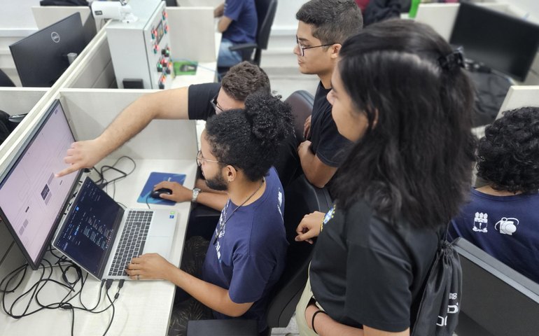 Programa de educação continuada abre vagas para alunos de Computação da Ufal