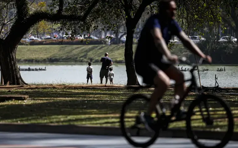 Inmet emite alerta vermelho para baixa umidade do ar em São Paulo e outros Estados