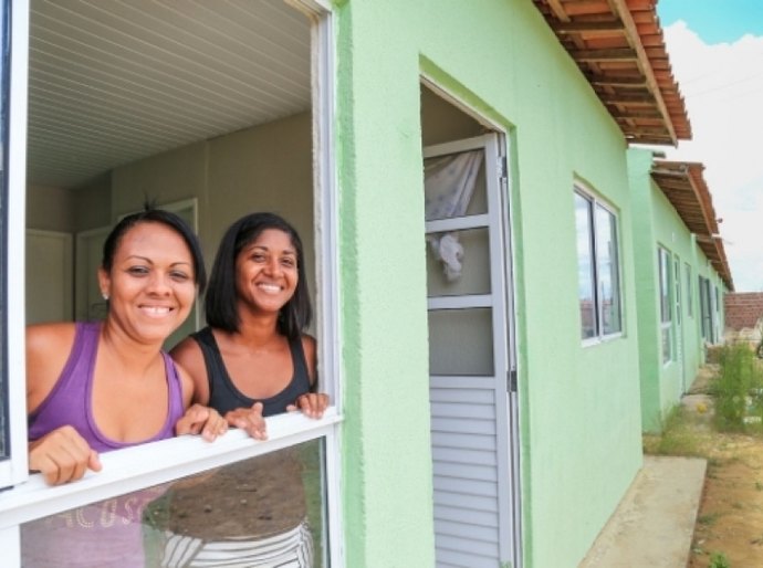 Estado firma convênio para construção de 70 habitações em Ibateguara