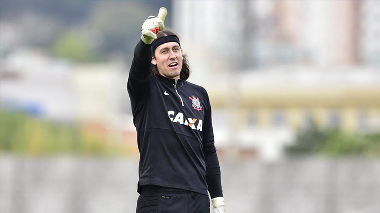 Cássio treina normalmente e vai reforçar o Corinthians no clássico
