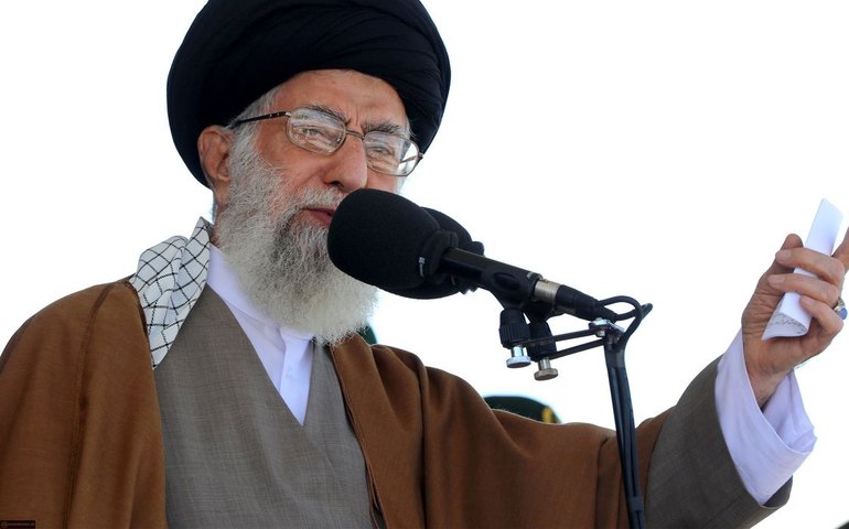 Aiatolá do Irã promete punição “amarga e dolorosa” contra Israel