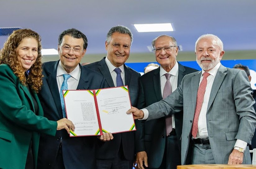 “Momento histórico”, diz Lula durante lançamento do Portal da Reforma Tributária e sanção da lei que cria Comitê Gestor do IBS