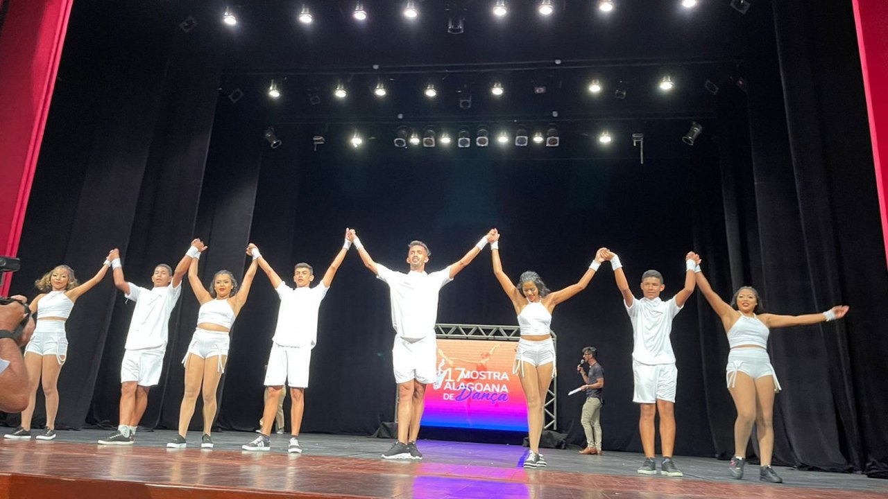 Grupo Império Urbano de Santana do Mundaú participa da 17ª Mostra Alagoana de Dança