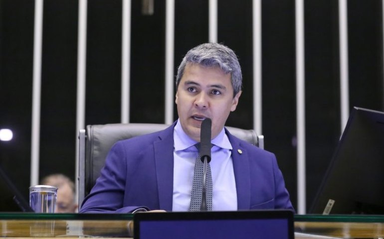 Comissão aprova limite de altura para veículo de transporte de animais vivos