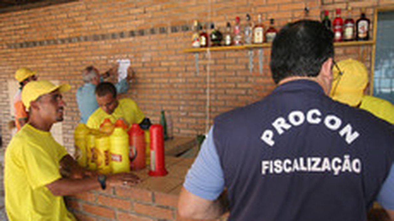 Procon Verão realiza fiscalização no litoral sul de Alagoas