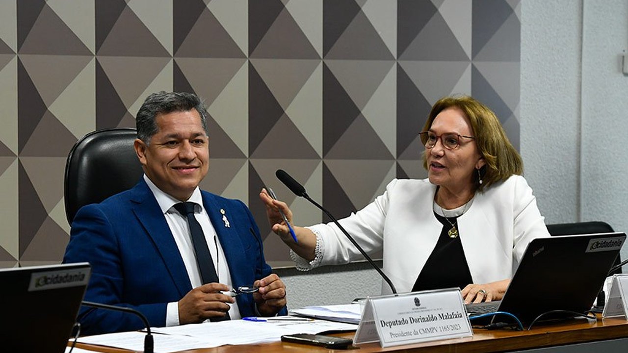 Debatedores apoiam foco na qualidade da formação no Mais Médicos
