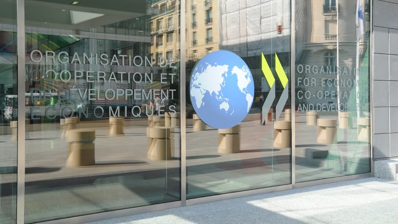 Taxa anual do CPI nos países da OCDE acelera a 6,4% em agosto, com destaque para a Turquia