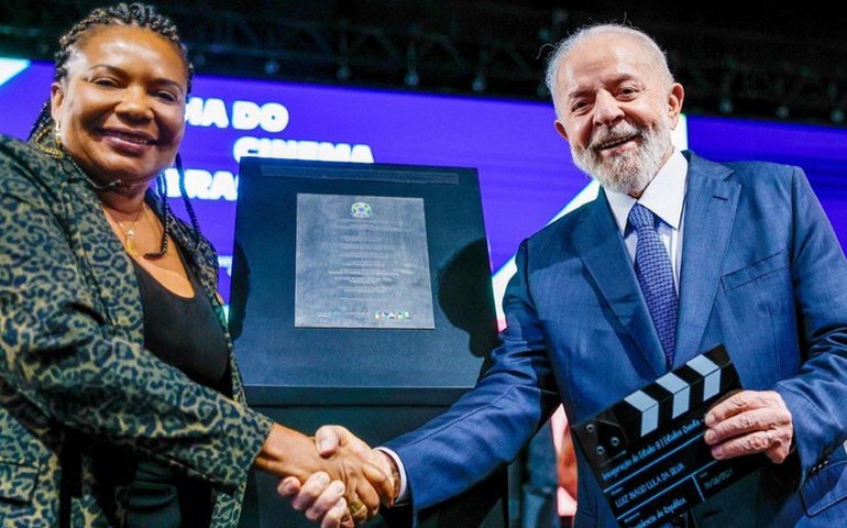Lula anuncia investimento bilionário no setor audiovisual em evento que teve Fernanda Montenegro defendendo regulação do streaming