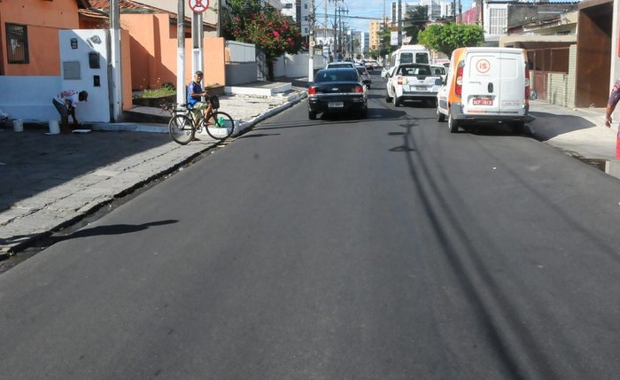 Rua Professor Dilermando Reis na Jatiúca - Foto: Marco Antônio/ Secom Maceió