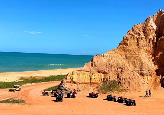 Acidente com quadriciclo deixa mulher ferida em roteiro