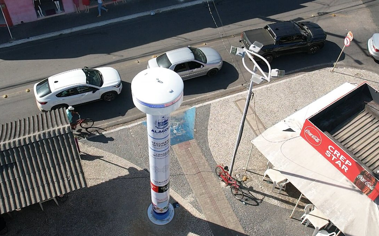 Arapiraca recebe totem de segurança com câmeras de reconhecimento facial