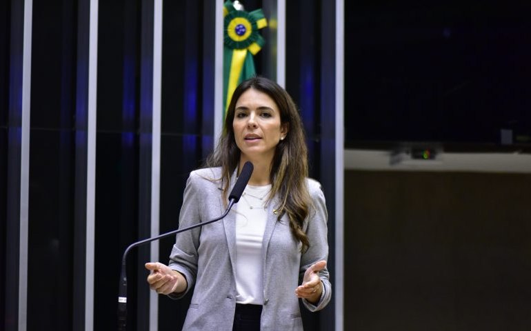 Projeto reduz multa e indenização no caso de descumprimento da Lei do Vale-Pedágio