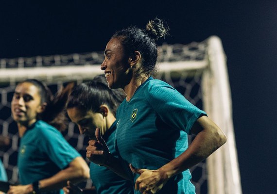 Seleção feminina de futebol bate Zâmbia e vai encarar Canadá nas quartas de final