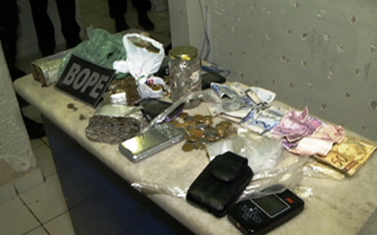 Bope prende reeducando com 1,4Kg de maconha no Canaã, após denúncia anônima em Maceió