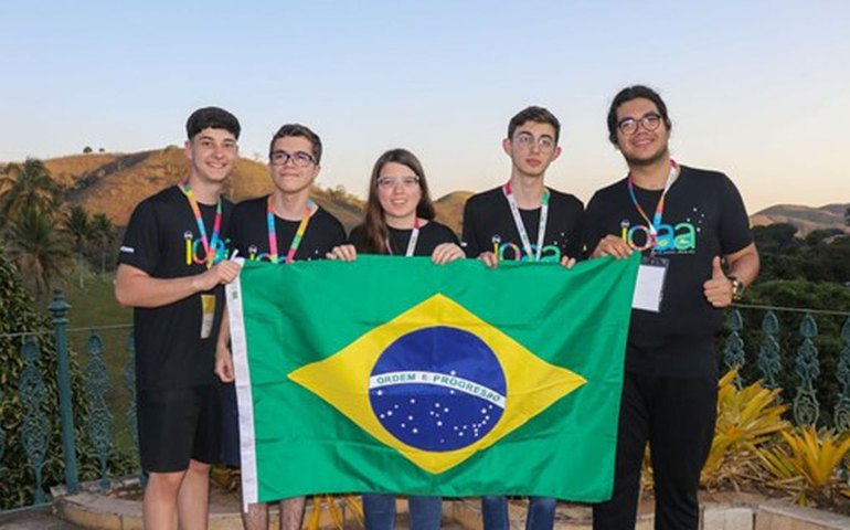 Olimpíada de Astronomia e Astronáutica bate recorde de medalhas