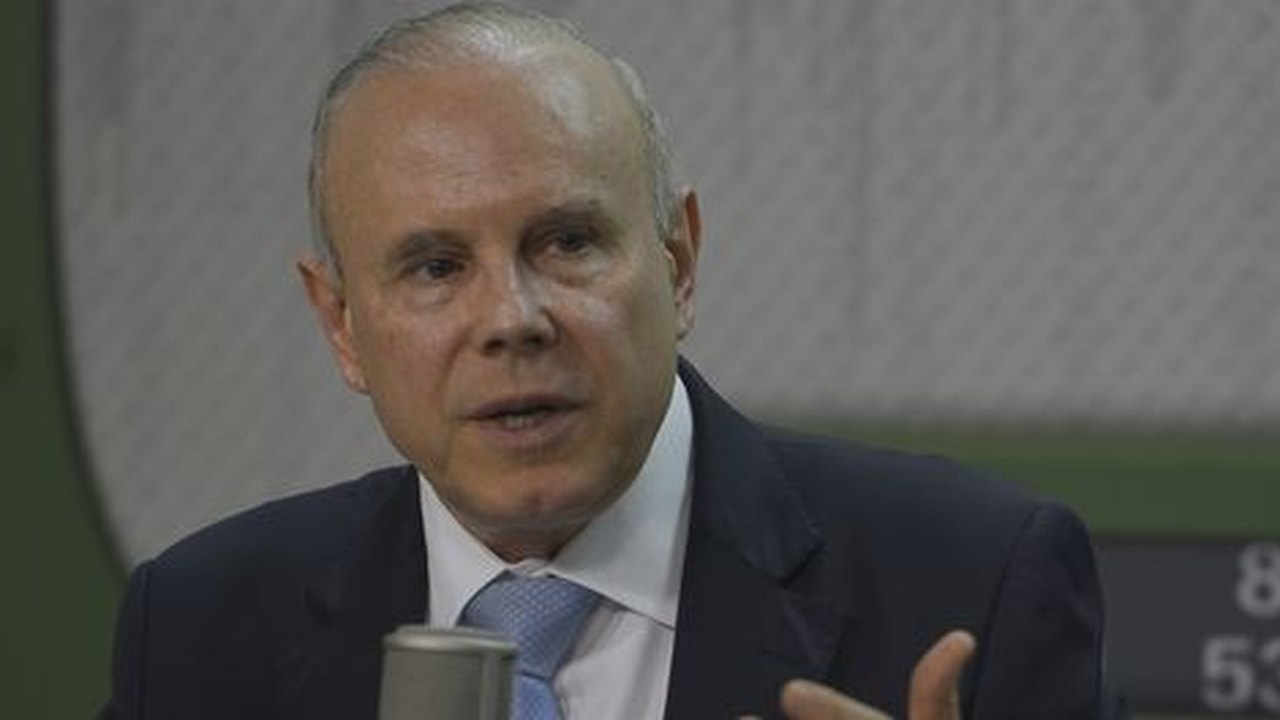 Mantega: Conselho da Petrobras agiu corretamente na compra de refinaria