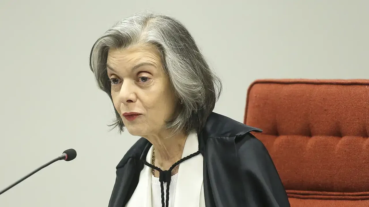 Movimento Anticorrupção destaca relevância de voto de Cármen Lúcia sobre Lei da Ficha Limpa