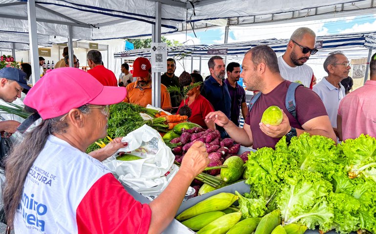 Feira da Agricultura Familiar mostra força do Alto Sertão na produção de riquezas