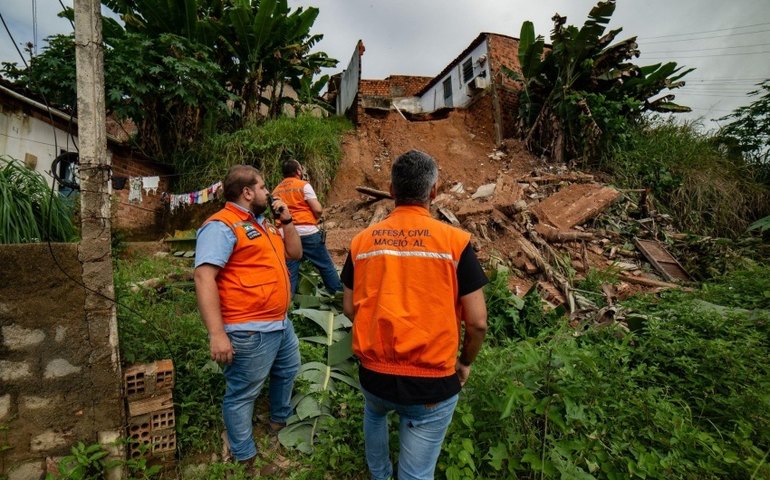 Saiba quando acionar a Defesa Civil de Maceió