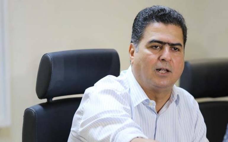 Prefeito de Cuiabá é afastado em investigação sobre irregularidade na Saúde