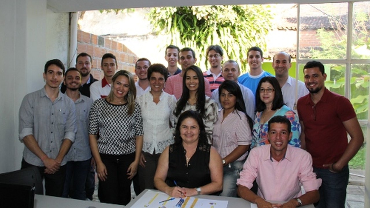 Prefeitura firma parceria com incubadora de negócios da Ufal