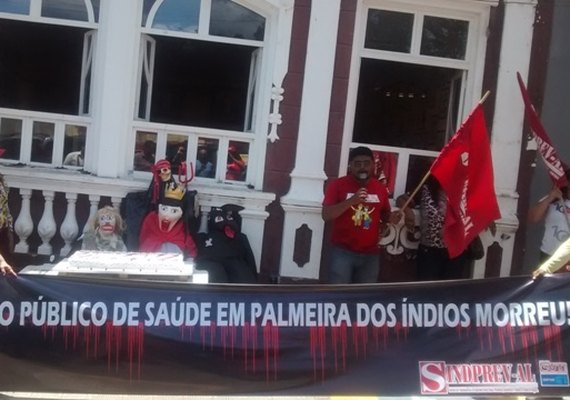 Reposição salarial: Servidores da Saúde protestam em Palmeira